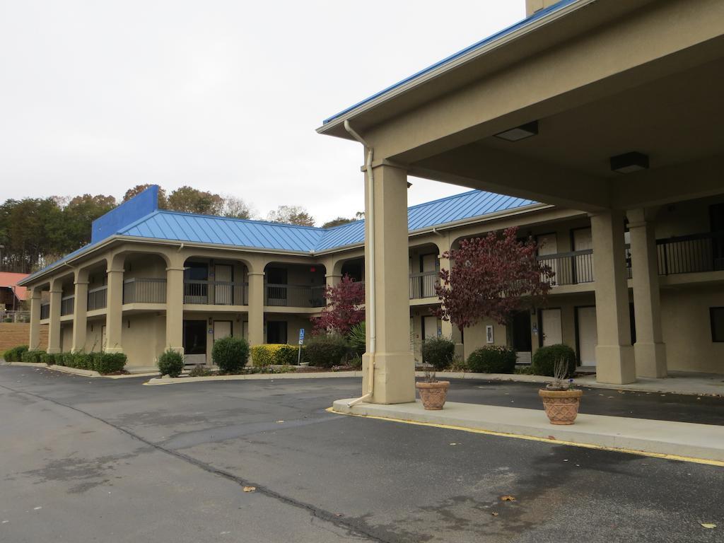 Travelodge By Wyndham East